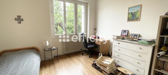 5 bedrooms House in Nantes, France No. 343639 10