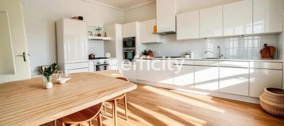 5 bedrooms House in Nantes, France No. 343639 6