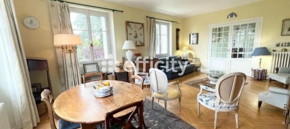 5 bedrooms House in Nantes, France No. 343639 3