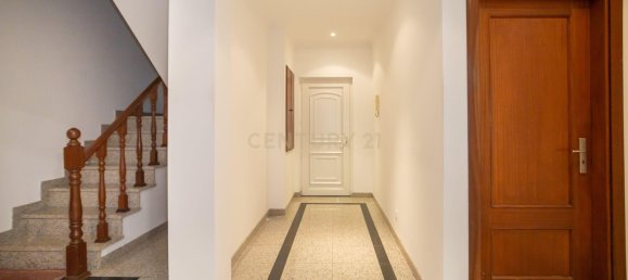 3 bedrooms Villa in Seixal, Portugal No. 113254 5