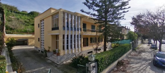 7 bedrooms House in Lisbon, Portugal No. 160525 47