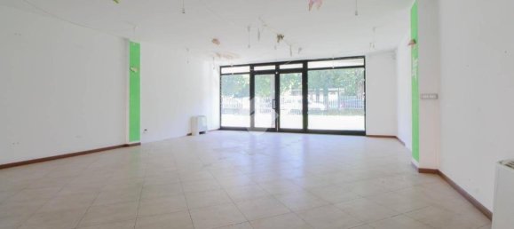  عقار تجاري في Curno, Italy 105متر مربع رقم 377130 2