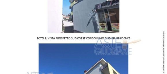 Casa de 11 habitaciónes en Roseto degli Abruzzi, Italy No. 98340 2