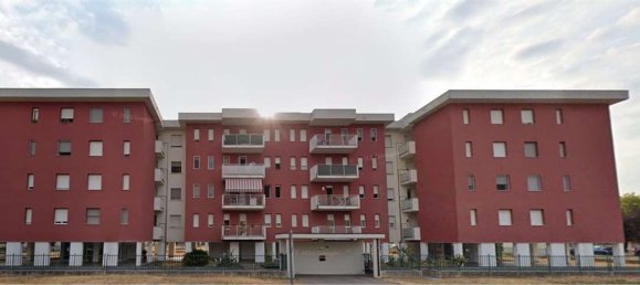 4 rooms Apartment in Garbagnate Milanese, Italy No. 4167 3