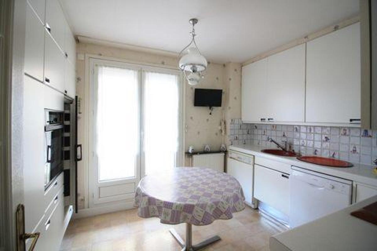 Condominio de 2 dormitorios en Firminy, France No. 33830