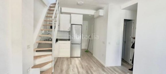 2 bedrooms Penthouse in Fuengirola, Spain No. 35706 3