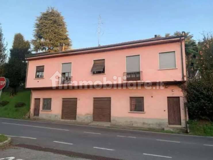 3 Schlafzimmer Haus in Cassano Magnago, Italy, Nr. 384046