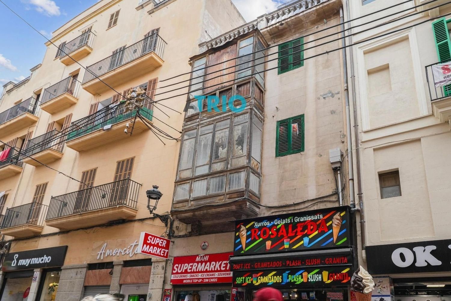 304m² Building in Palma de Majorca, Spain No. 229057