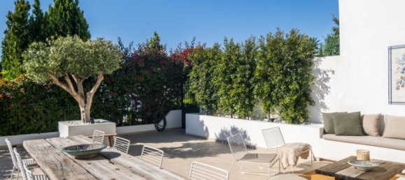 Adosado de 4 dormitorios en Marbella, Spain No. 100548 3