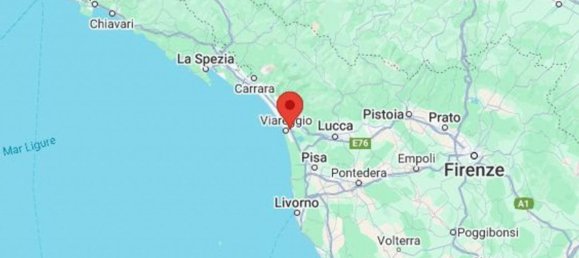 271m² Commercial property in Viareggio, Italy No. 374901 13