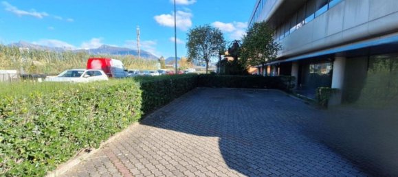 271m² Commercial property in Viareggio, Italy No. 374901 26