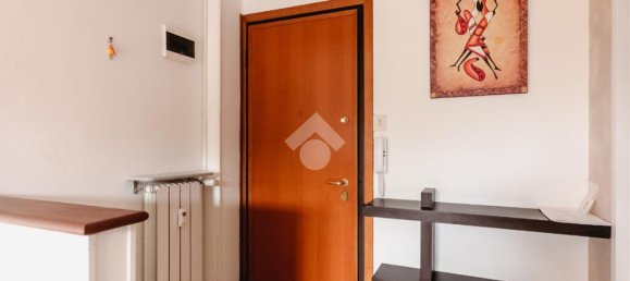 2 rooms Apartment in Trieste, Italy No. 329403 2