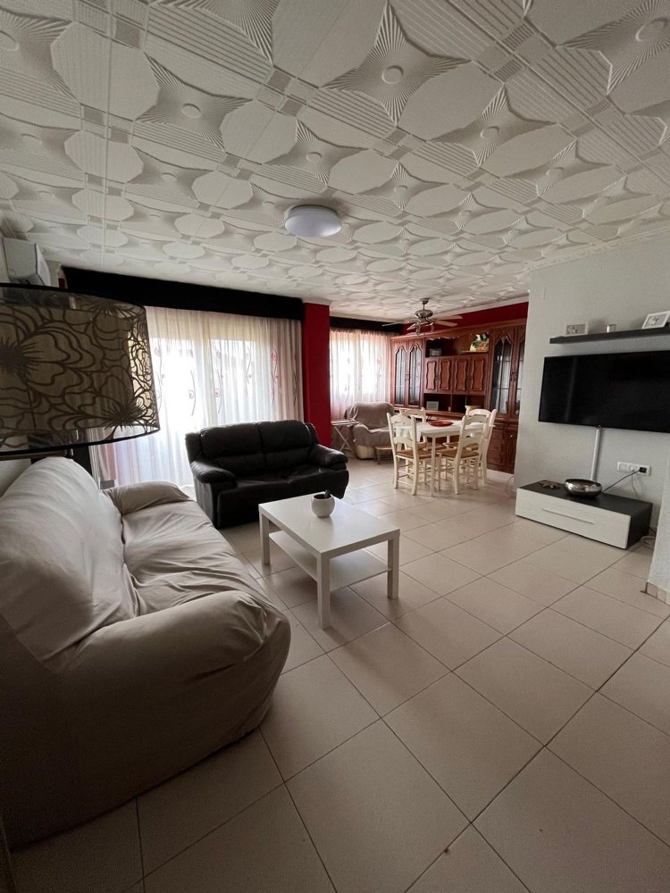 Apartamento de 3 dormitorios en Puertollano, Spain No. 214290