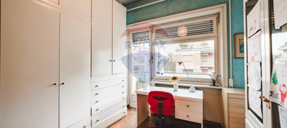 3 rooms Penthouse in Rome, Italy No. 28154 16