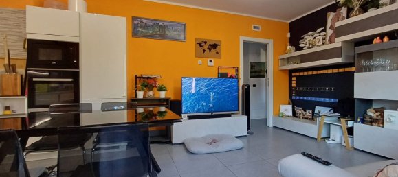 3-salle Appartement à Trezzo sull'Adda, Italy No. 284686 9