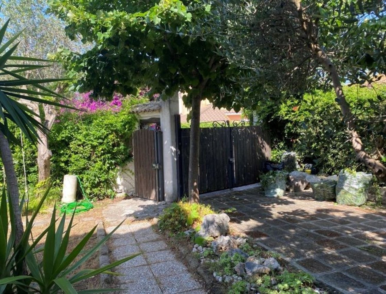 3-salle Maison à Ardea, Italy No. 4517