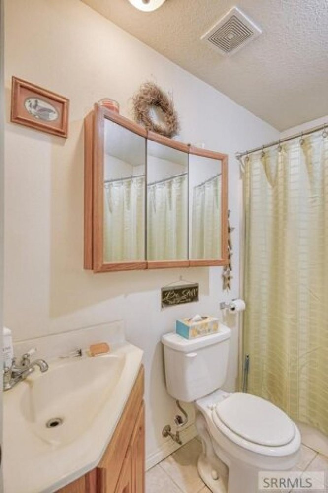 2 bedrooms House in Downey, USA No. 420075