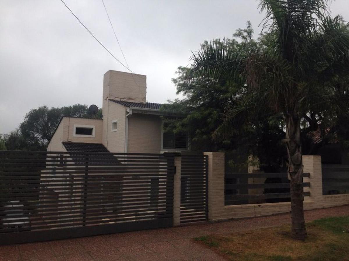 Дом с 3 спальнями в Кордоба, Аргентина № 19531