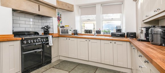 3 bedrooms House in Kirklees, United Kingdom No. 1794 5