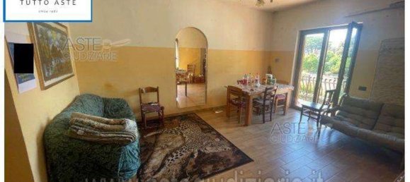 4 rooms Apartment in Latina, Italy No. 28918 2