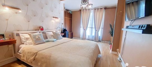 2 bedrooms House in Les Pavillons-sous-Bois, France No. 360068 3