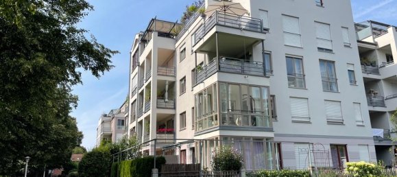 Квартира с 2 спальнями в Аугсбург, Германия № 351076 3