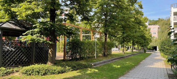 Квартира с 2 спальнями в Аугсбург, Германия № 351076 4