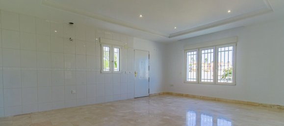 3 bedrooms House in La Nucia, Spain No. 13202 20