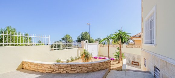 3 bedrooms House in La Nucia, Spain No. 13202 5