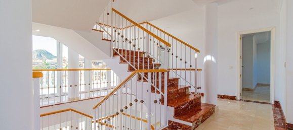 3 bedrooms House in La Nucia, Spain No. 13202 11