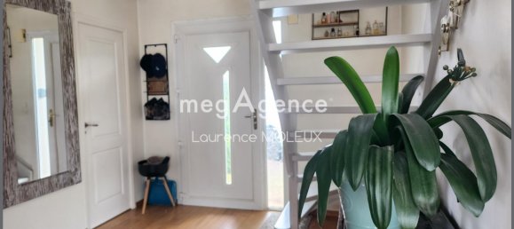 4 Schlafzimmer Haus in Bellebrune, France, Nr. 73314 3