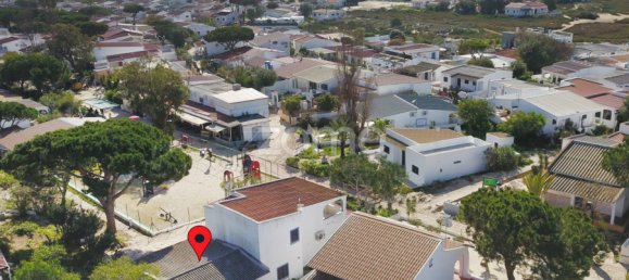 2 Schlafzimmer Haus in Quelfes, Portugal, Nr. 14246 50