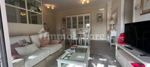 2 bedrooms Apartment in Rome, Italy No. 66705 2