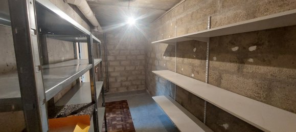 2 Schlafzimmer Doppelhaus in Maurepas, France, Nr. 136014 13