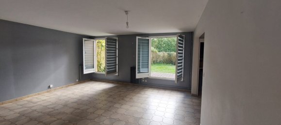 2 Schlafzimmer Doppelhaus in Maurepas, France, Nr. 136014 4