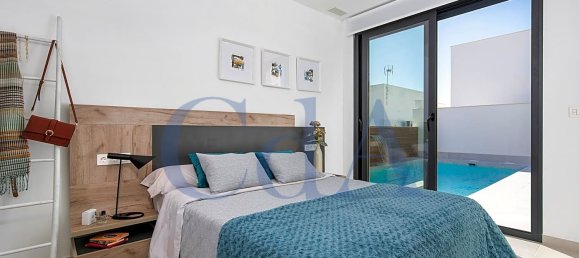 Villa de 3 dormitorios en Los Montesinos, Spain No. 4894 8