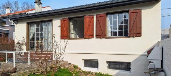 7 bedrooms House in Saint-Denis, France No. 350097 2