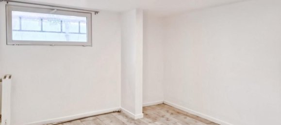 7 bedrooms House in Saint-Denis, France No. 350097 13