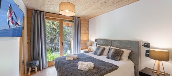 3 bedrooms Apartment in Les Belleville, France No. 172 4