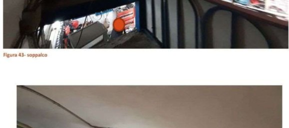 35m² Commercial property in Torre del Greco, Italy No. 274135 2