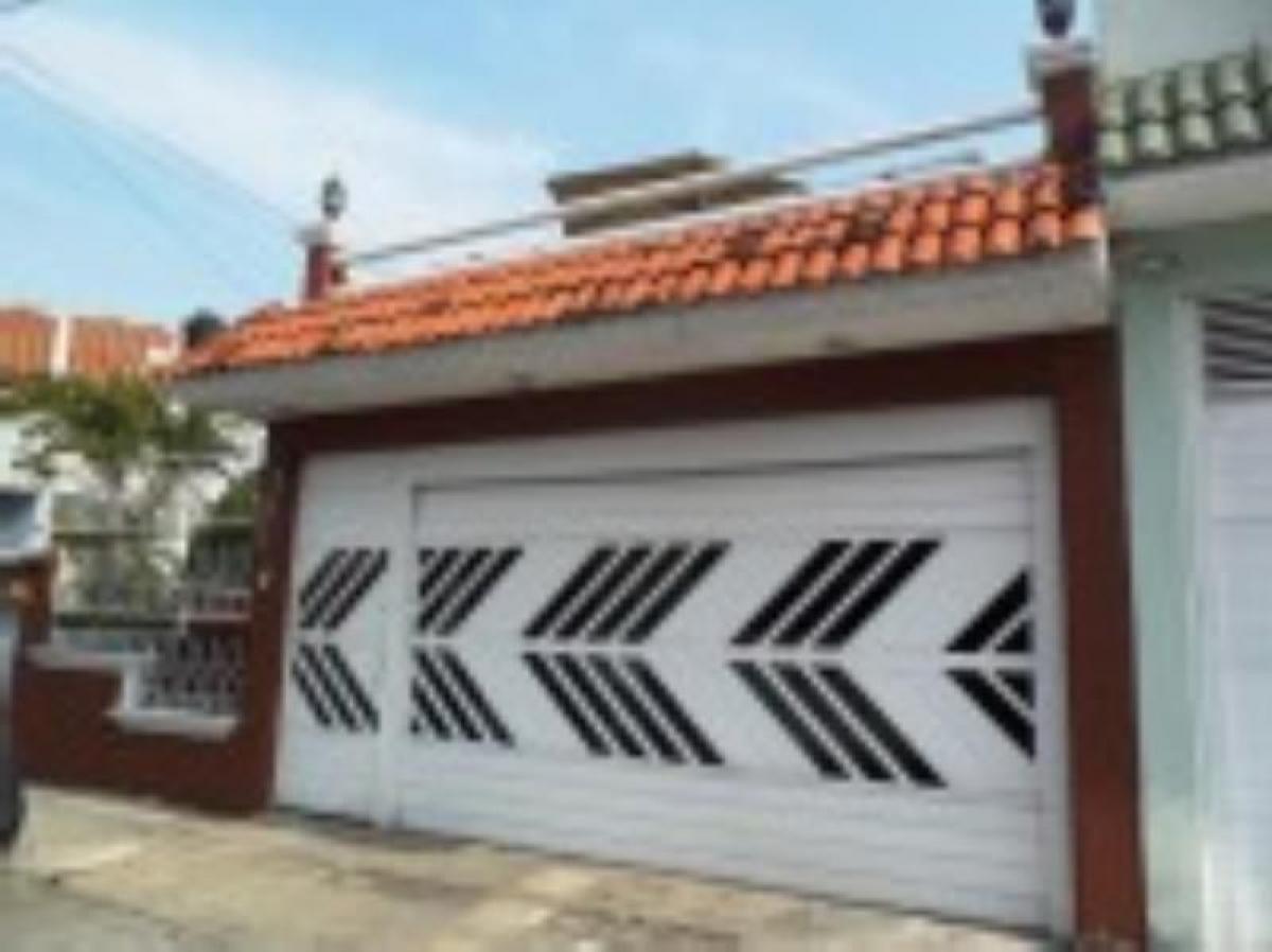 Casa de 3 dormitorios en Tijuana, Mexico No. 172737