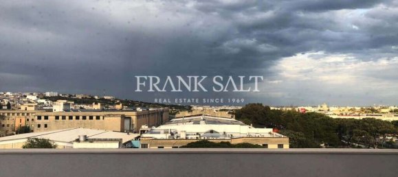 3 bedrooms Penthouse in Mosta, Malta No. 6921 12