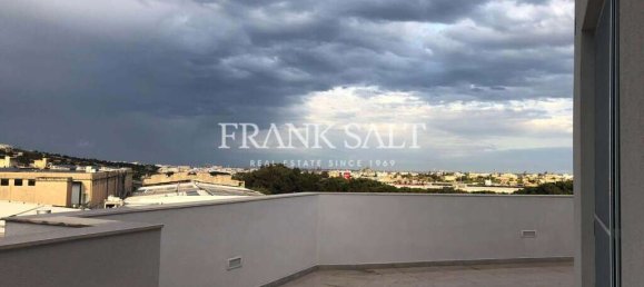 3 bedrooms Penthouse in Mosta, Malta No. 6921 10