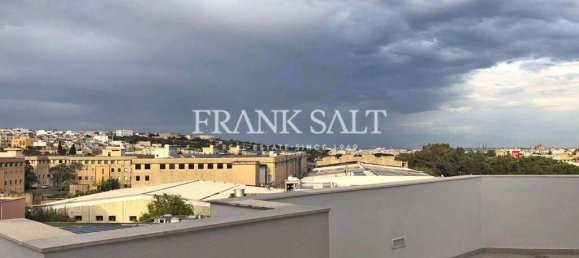 3 bedrooms Penthouse in Mosta, Malta No. 6921 22