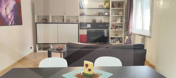 5 rooms Apartment in Bari, Italy No. 32437 16