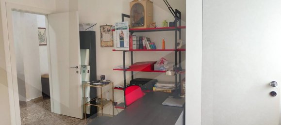 5 rooms Apartment in Bari, Italy No. 32437 31