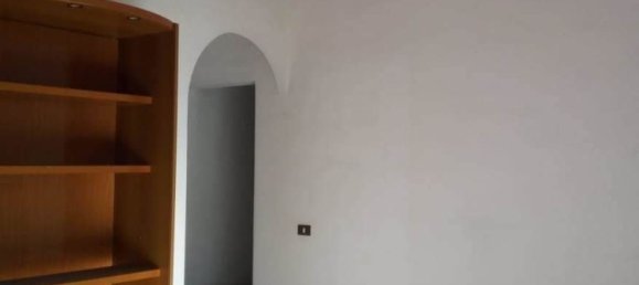 4 rooms Apartment in Catania, Italy No. 229963 5