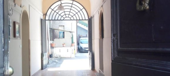 4 rooms Apartment in Catania, Italy No. 229963 3