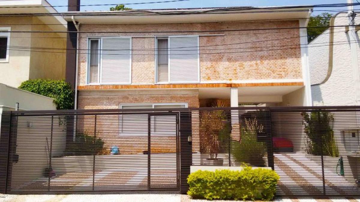 Casa de 3 dormitorios en Sao Paulo, Brazil No. 475867