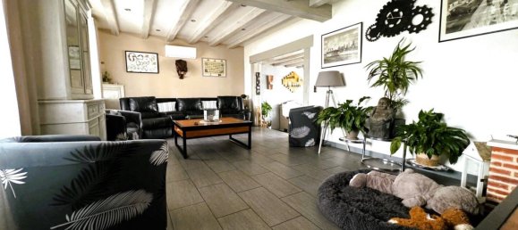 3 bedrooms House in Plailly, France No. 58832 7